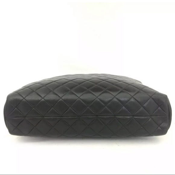 CHANEL Quilted Matelasse CC Logo Lambskin Tote - Picture 9 of 15